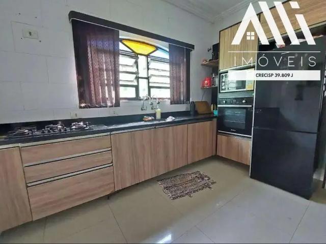 Casa / Sobrado para Venda em Praia Grande/SP Aviação 4 Quartos