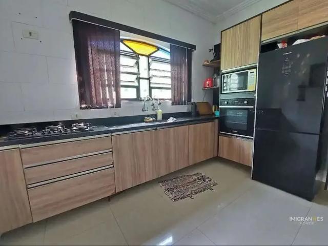 Casa / Sobrado para Venda em Praia Grande/SP Aviação 4 Quartos