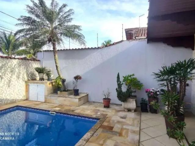 Casa / Sobrado para Venda em Praia Grande/SP Balneário Flórida 4 Quartos