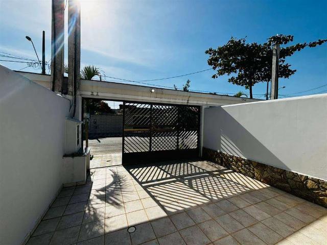 Casa / Sobrado para Venda em Praia Grande/SP Balneário Maracanã 2 Quartos