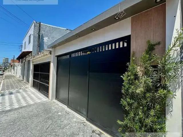 Casa / Sobrado para Venda em Praia Grande/SP Boqueirão 3 Quartos