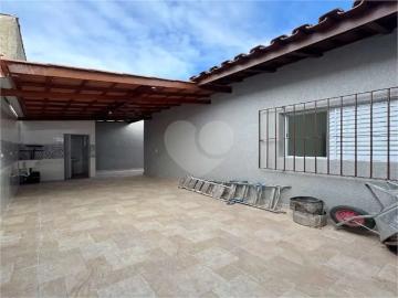 Casa / Sobrado para Venda em Praia Grande/SP Boqueirão 2 Quartos