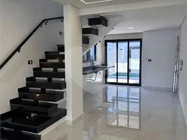 Casa / Sobrado para Venda em Praia Grande/SP Boqueirão 4 Quartos