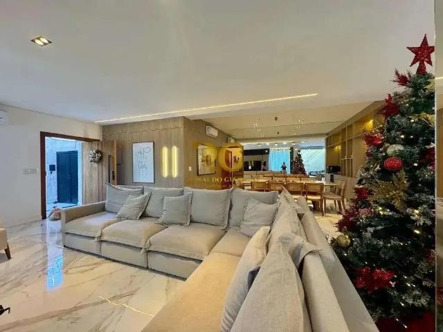 Casa / Sobrado para Venda em Praia Grande/SP Canto do Forte 4 Quartos