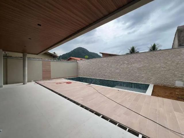 Casa / Sobrado para Venda em Praia Grande/SP Canto do Forte 4 Quartos