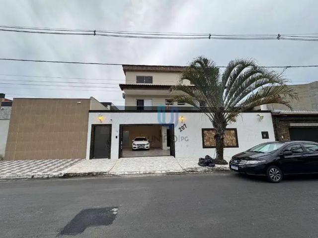Casa / Sobrado para Venda em Praia Grande/SP Canto do Forte 4 Quartos