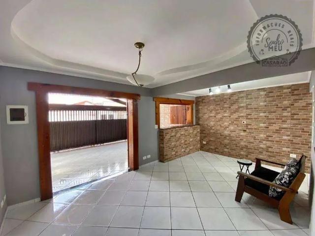 Casa / Sobrado para Venda em Praia Grande/SP Canto do Forte 4 Quartos