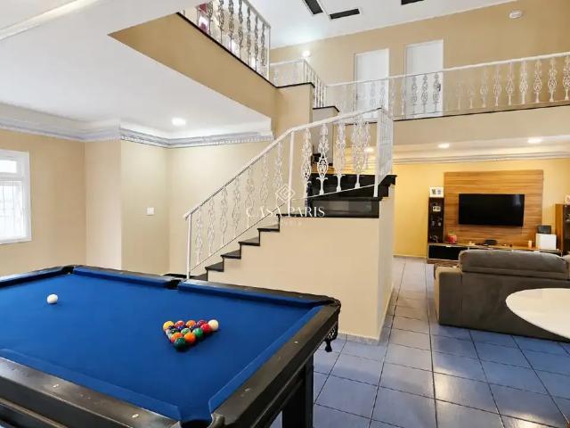 Casa / Sobrado para Venda em Praia Grande/SP Canto do Forte 4 Quartos