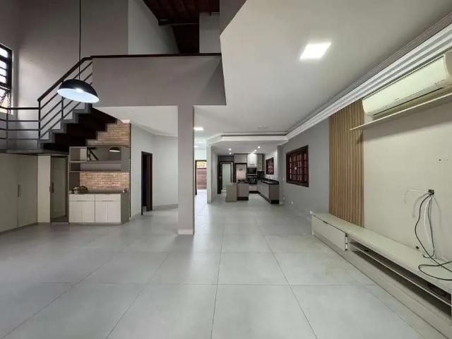 Casa / Sobrado para Venda em Praia Grande/SP Canto do Forte
