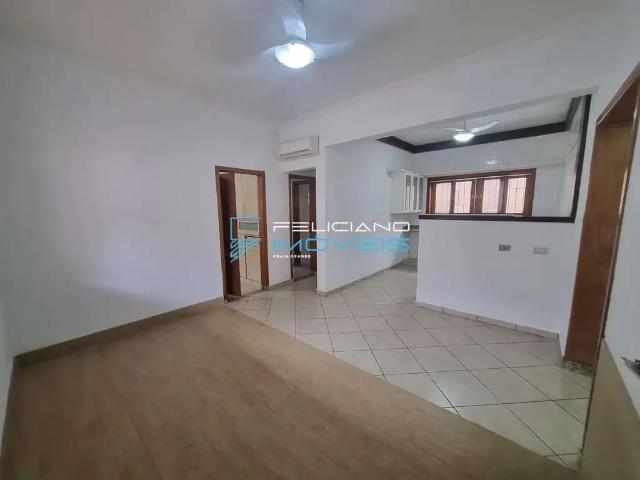 Casa / Sobrado para Venda em Praia Grande/SP Canto do Forte 2 Quartos