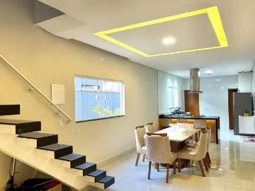 Casa / Sobrado para Venda em Praia Grande/SP Canto do Forte 3 Quartos
