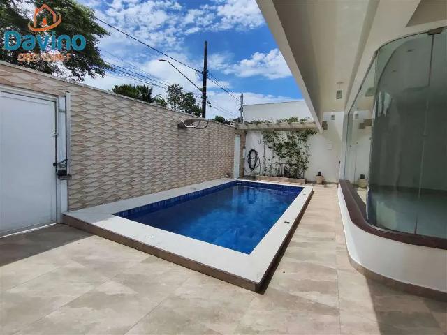 Casa / Sobrado para Venda em Praia Grande/SP Canto do Forte 3 Quartos