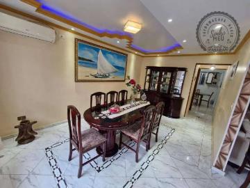 Casa / Sobrado para Venda em Praia Grande/SP Canto do Forte 3 Quartos
