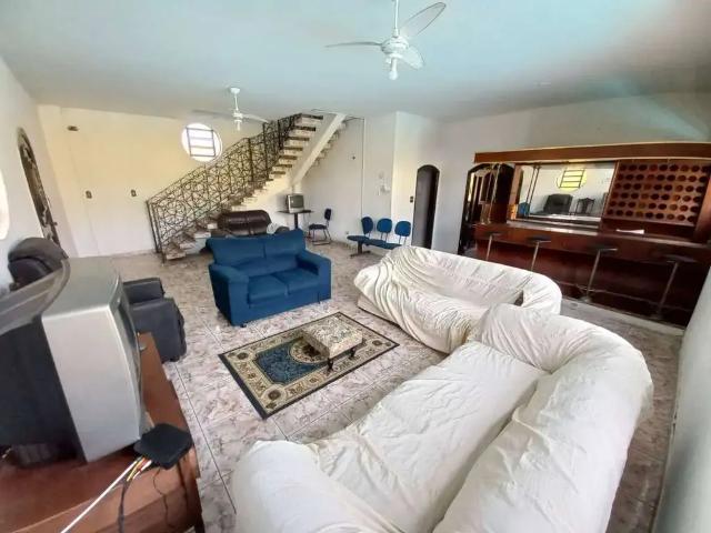Casa / Sobrado para Venda em Praia Grande/SP Cidade Ocian 5 Quartos