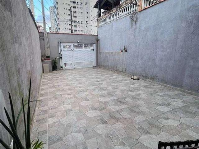 Casa / Sobrado para Venda em Praia Grande/SP Guilhermina 5 Quartos