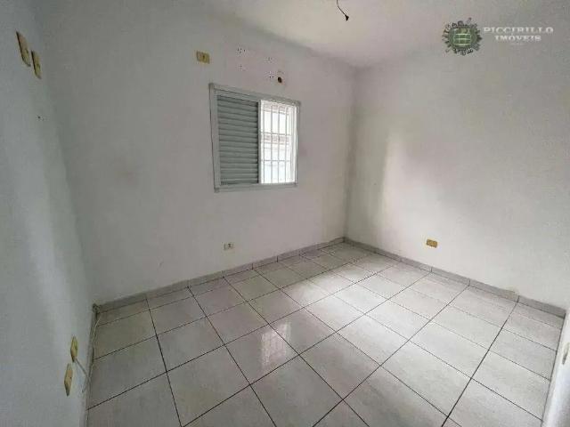 Casa / Sobrado para Venda em Praia Grande/SP Guilhermina 2 Quartos