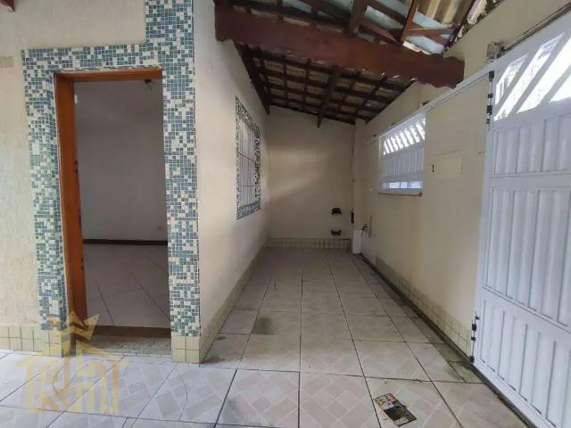 Casa / Sobrado para Venda em Praia Grande/SP Guilhermina 2 Quartos