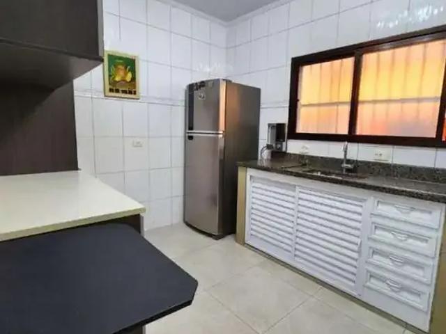 Casa / Sobrado para Venda em Praia Grande/SP Guilhermina 2 Quartos