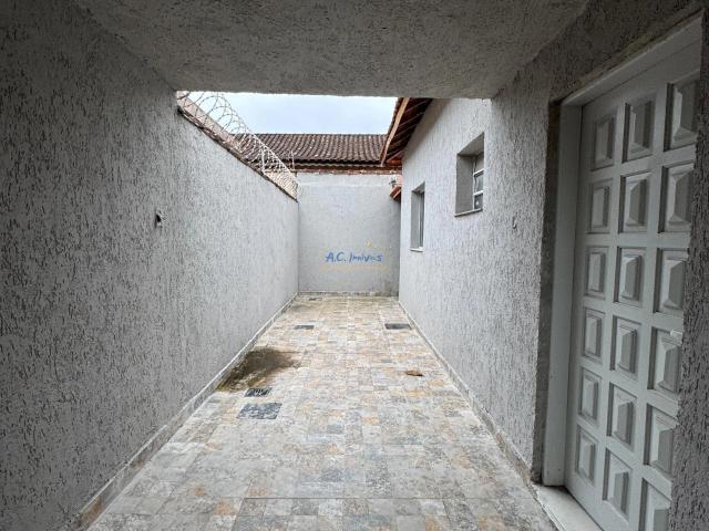 Casa / Sobrado para Venda em Praia Grande/SP Guilhermina 2 Quartos