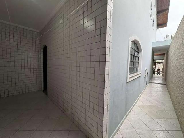 Casa / Sobrado para Venda em Praia Grande/SP Guilhermina 2 Quartos