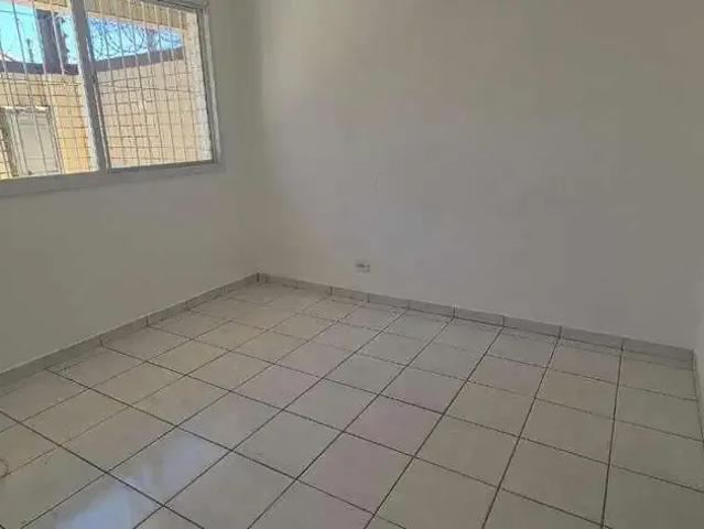 Casa / Sobrado para Venda em Praia Grande/SP Guilhermina 2 Quartos
