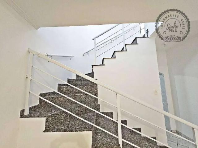 Casa / Sobrado para Venda em Praia Grande/SP Guilhermina 2 Quartos