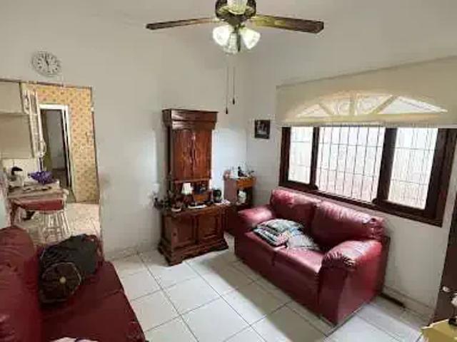 Casa / Sobrado para Venda em Praia Grande/SP Guilhermina 2 Quartos