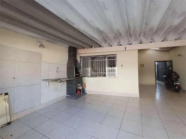 Casa / Sobrado para Venda em Praia Grande/SP Guilhermina 2 Quartos