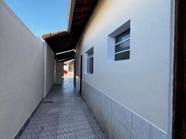 Casa / Sobrado para Venda em Praia Grande/SP Guilhermina 2 Quartos