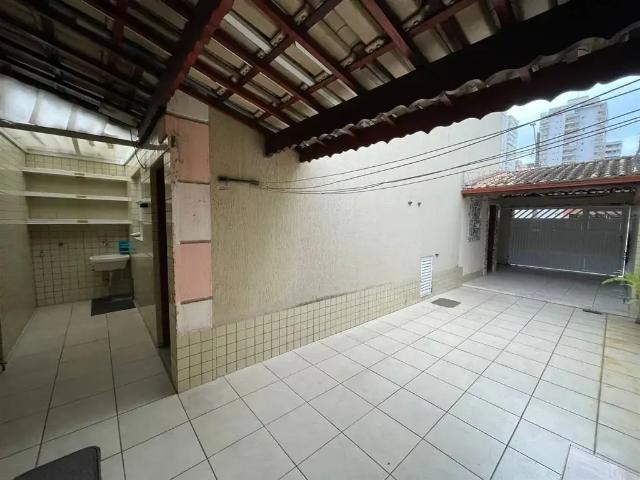 Casa / Sobrado para Venda em Praia Grande/SP Guilhermina 2 Quartos