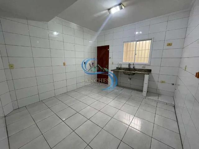 Casa / Sobrado para Venda em Praia Grande/SP Guilhermina 2 Quartos