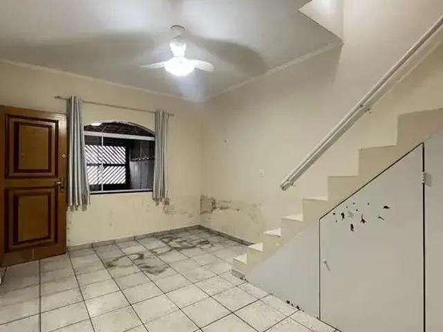 Casa / Sobrado para Venda em Praia Grande/SP Guilhermina 2 Quartos