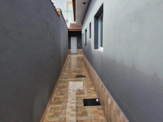 Casa / Sobrado para Venda em Praia Grande/SP Guilhermina 2 Quartos