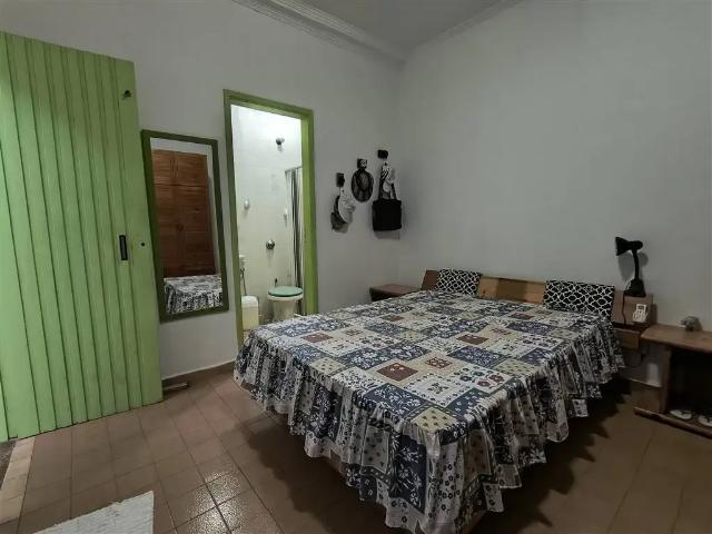 Casa / Sobrado para Venda em Praia Grande/SP Guilhermina 2 Quartos