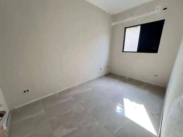 Casa / Sobrado para Venda em Praia Grande/SP Guilhermina 2 Quartos