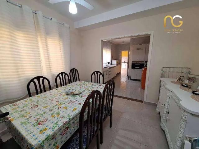 Casa / Sobrado para Venda em Praia Grande/SP Guilhermina 3 Quartos