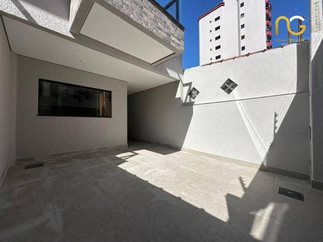 Casa / Sobrado para Venda em Praia Grande/SP Guilhermina 3 Quartos