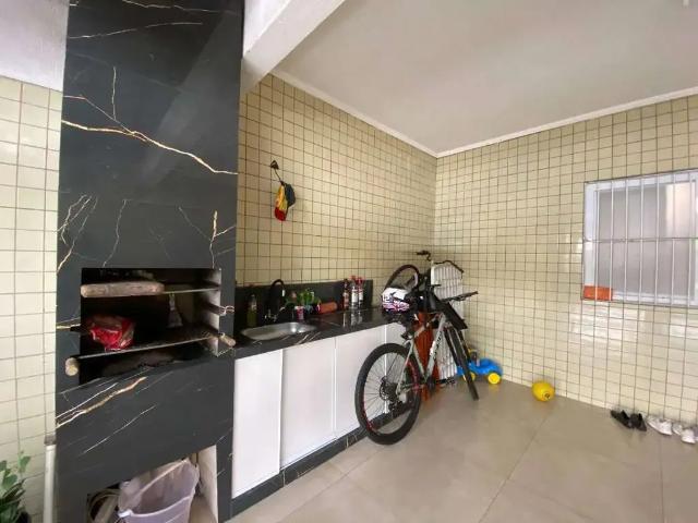 Casa / Sobrado para Venda em Praia Grande/SP Guilhermina 3 Quartos