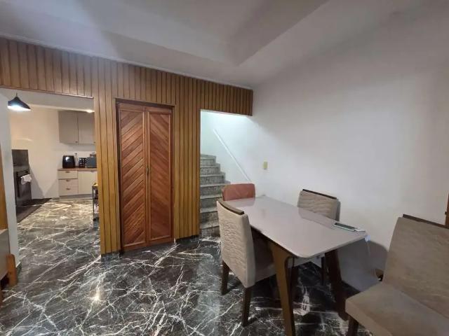 Casa / Sobrado para Venda em Praia Grande/SP Guilhermina 3 Quartos