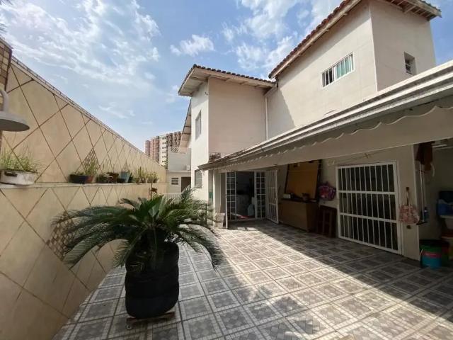 Casa / Sobrado para Venda em Praia Grande/SP Guilhermina 3 Quartos