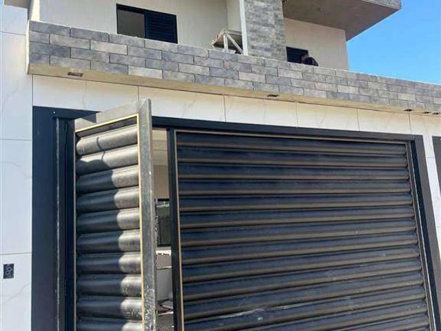 Casa / Sobrado para Venda em Praia Grande/SP Guilhermina 3 Quartos