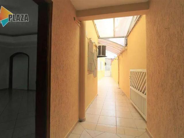 Casa / Sobrado para Venda em Praia Grande/SP Guilhermina 3 Quartos