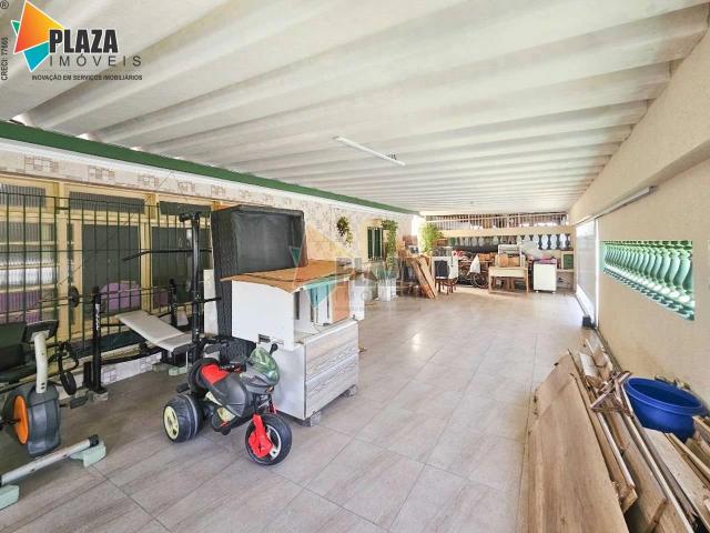 Casa / Sobrado para Venda em Praia Grande/SP Guilhermina 3 Quartos