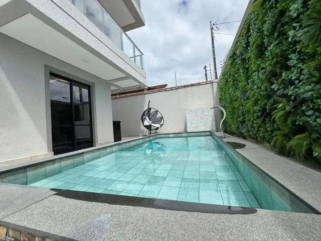 Casa / Sobrado para Venda em Praia Grande/SP Guilhermina 3 Quartos