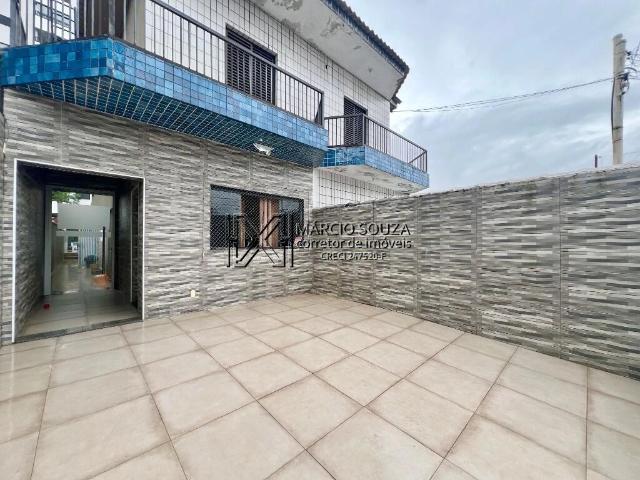 Casa / Sobrado para Venda em Praia Grande/SP Guilhermina 3 Quartos
