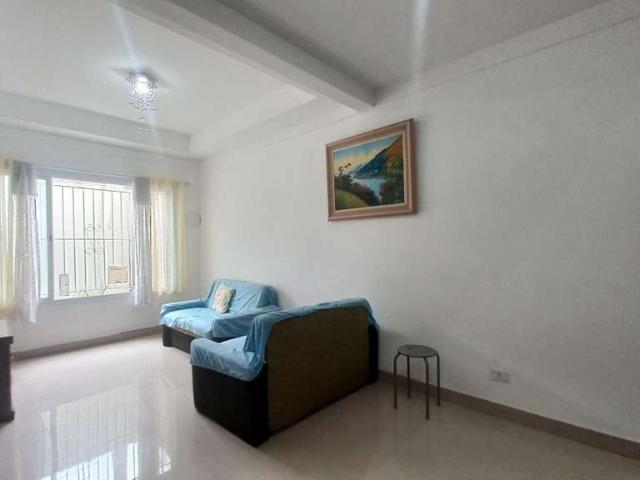 Casa / Sobrado para Venda em Praia Grande/SP Guilhermina 3 Quartos