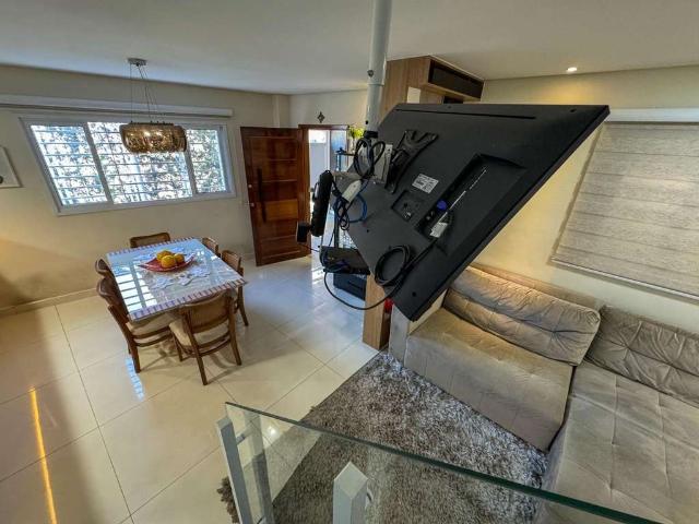 Casa / Sobrado para Venda em Praia Grande/SP Guilhermina 3 Quartos