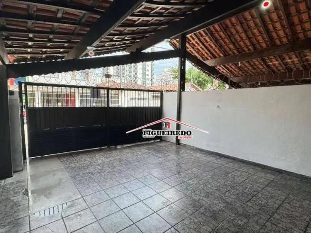 Casa / Sobrado para Venda em Praia Grande/SP Guilhermina 3 Quartos