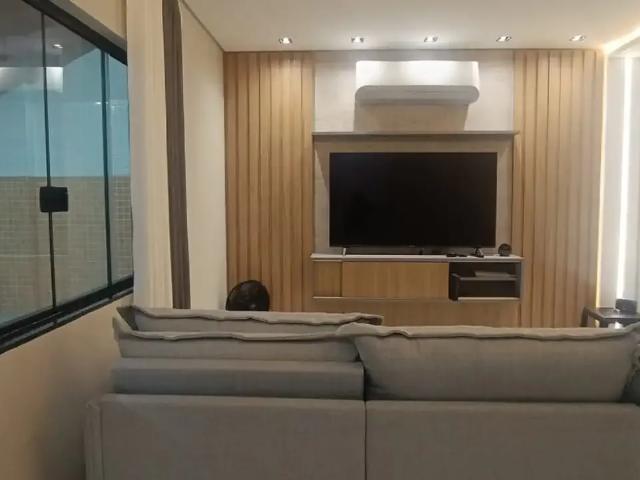 Casa / Sobrado para Venda em Praia Grande/SP Maracanã 3 Quartos