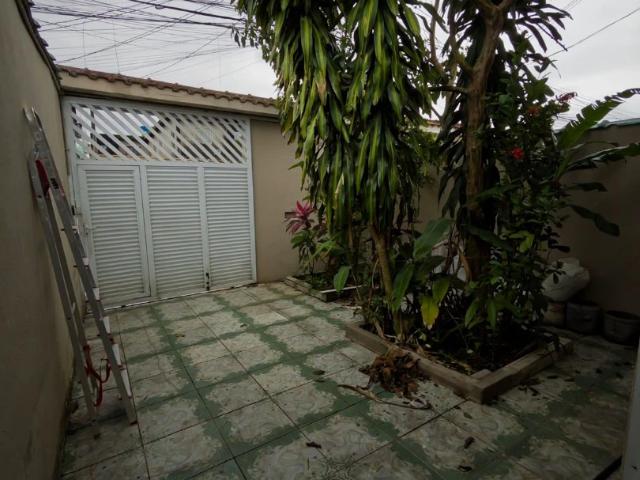 Casa / Sobrado para Venda em Praia Grande/SP Nova Mirim 2 Quartos